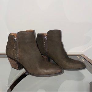Frye Judy Zip Leather Bootie